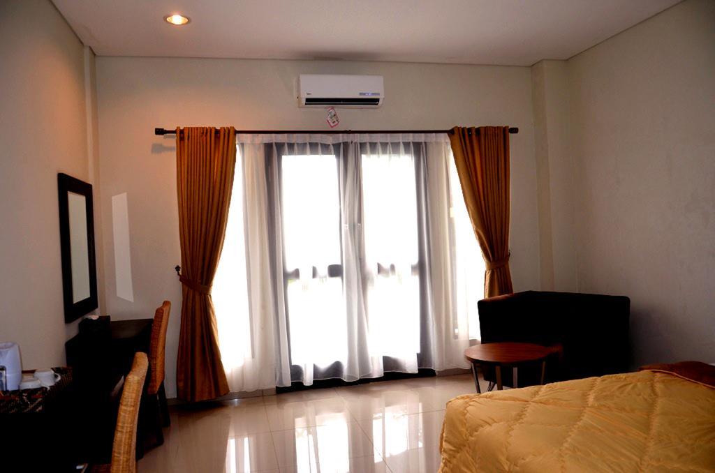 Bumi Cikeas Sentul Bogor Hotel Room photo
