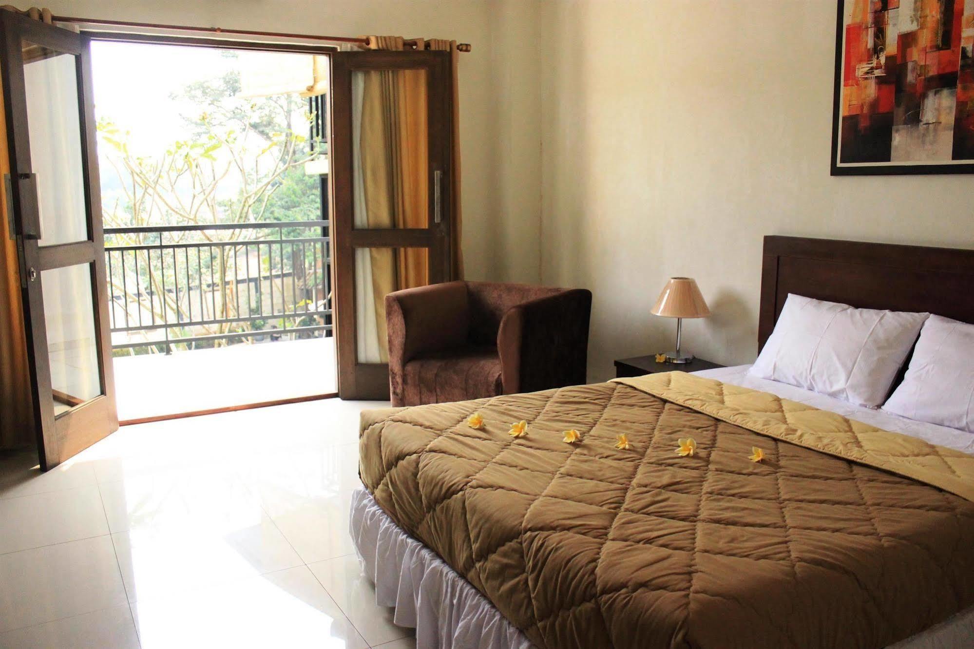 Bumi Cikeas Sentul Bogor Hotel Exterior photo