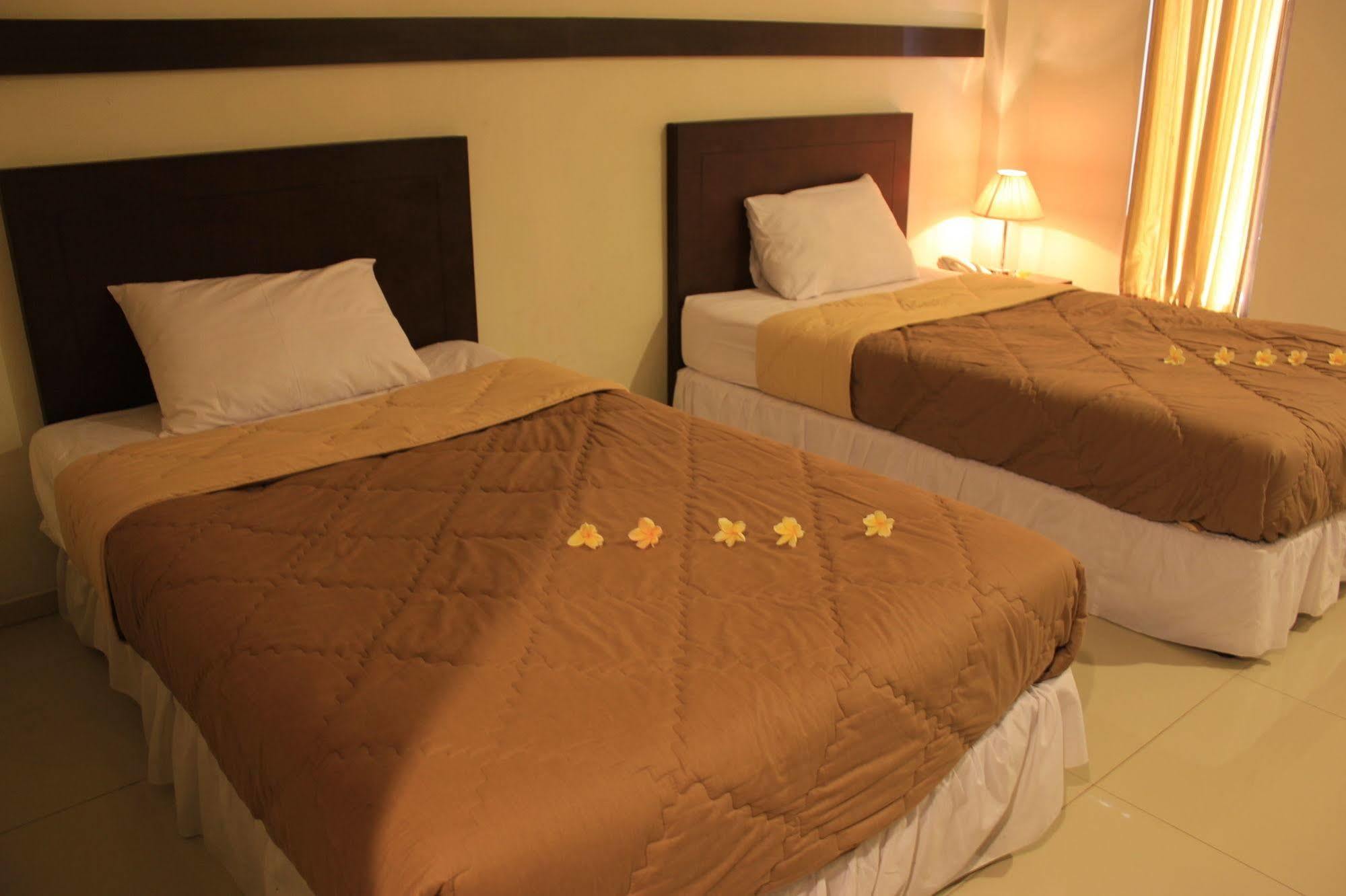 Bumi Cikeas Sentul Bogor Hotel Exterior photo